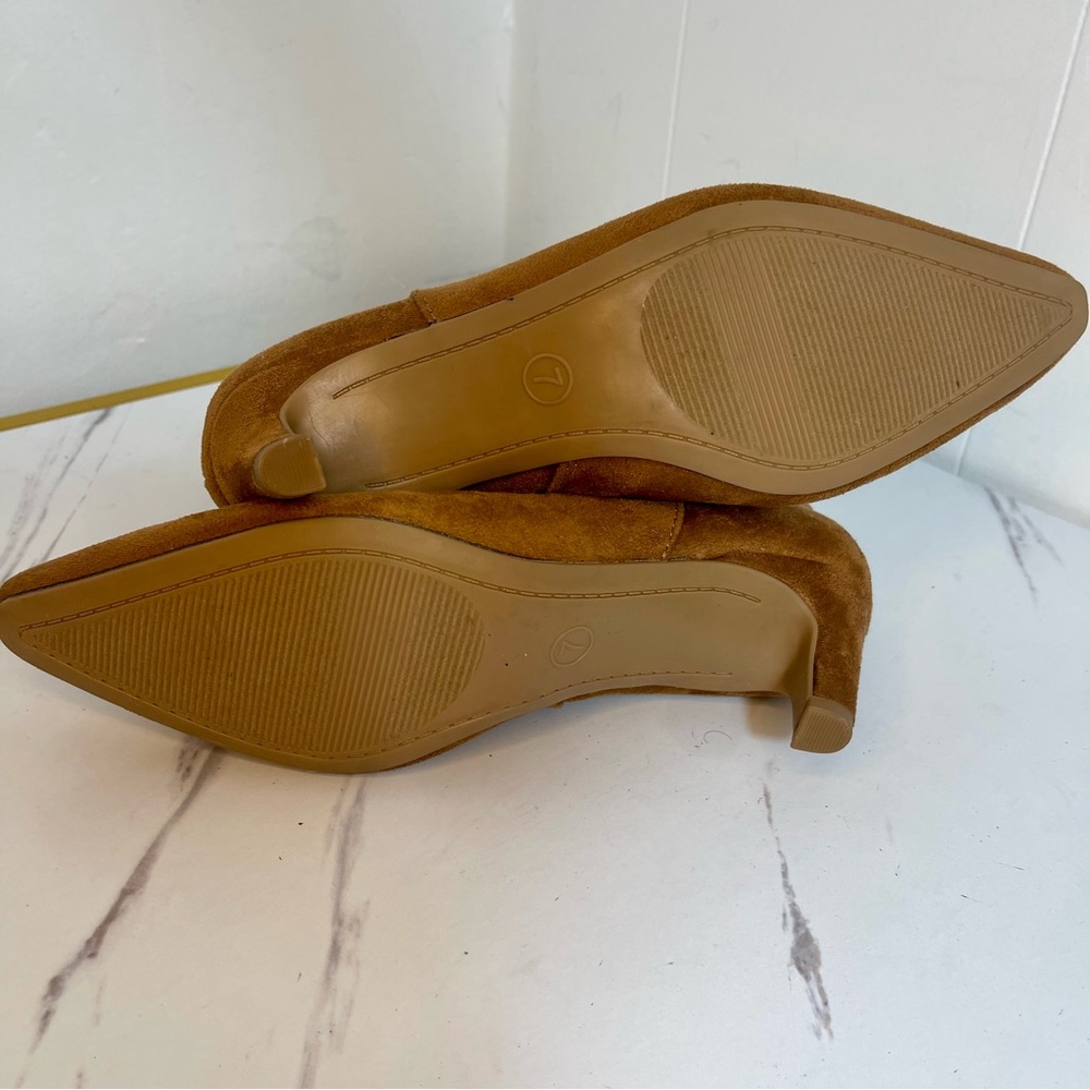 Target Mustard/Brown Suede Pointed Toe Kitten Heel Ankle Boots Size 7M - Picture 8 of 8